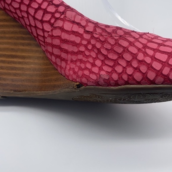 Max studio - Mecca Hot Pink Faux Suede Animal Print Design Wedge Size 8 - Picture 16 of 16